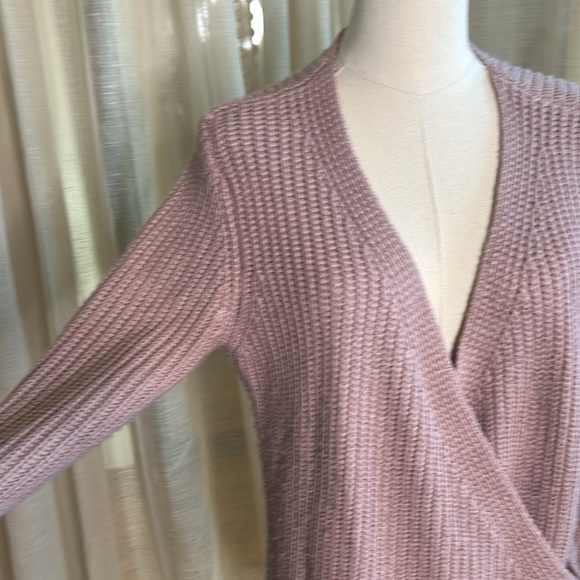 Mink Pink Sweater Knit Faux Wrap Rose Sweater Oversized - Picture 2 of 6